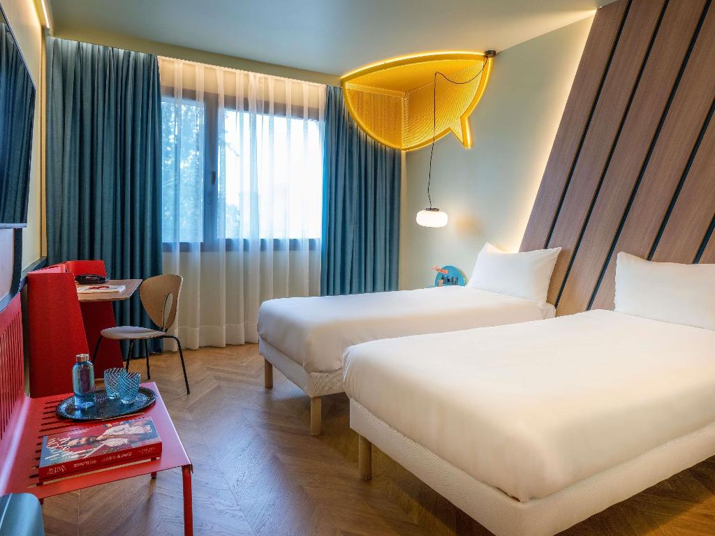 hotel-thumb