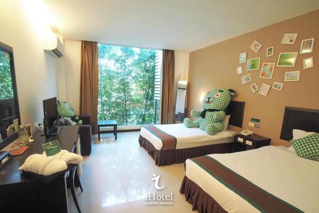 I Hotel