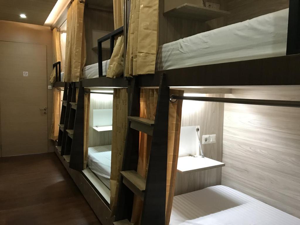 the Colour Hostel