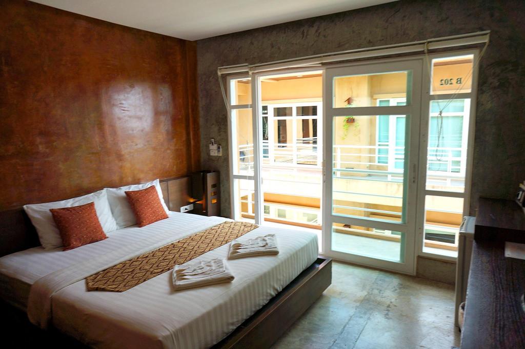 Silver Sands Beach Resort