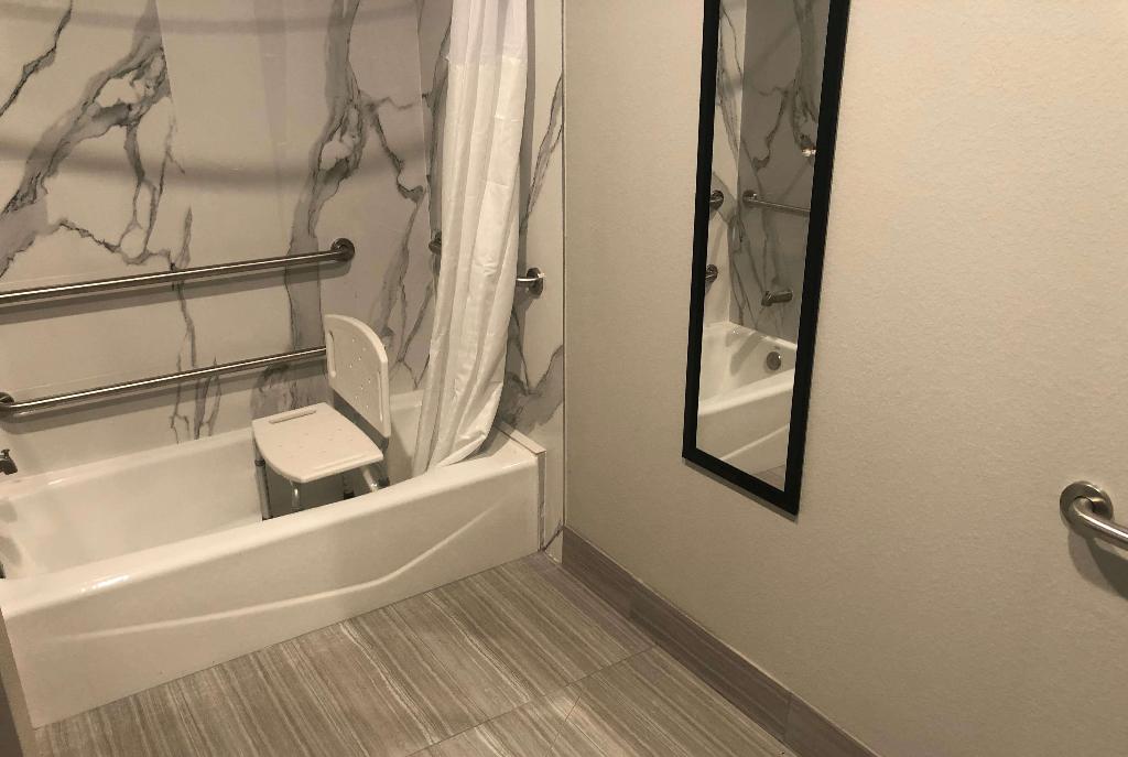 Super 8 By Wyndham Spring North Houston