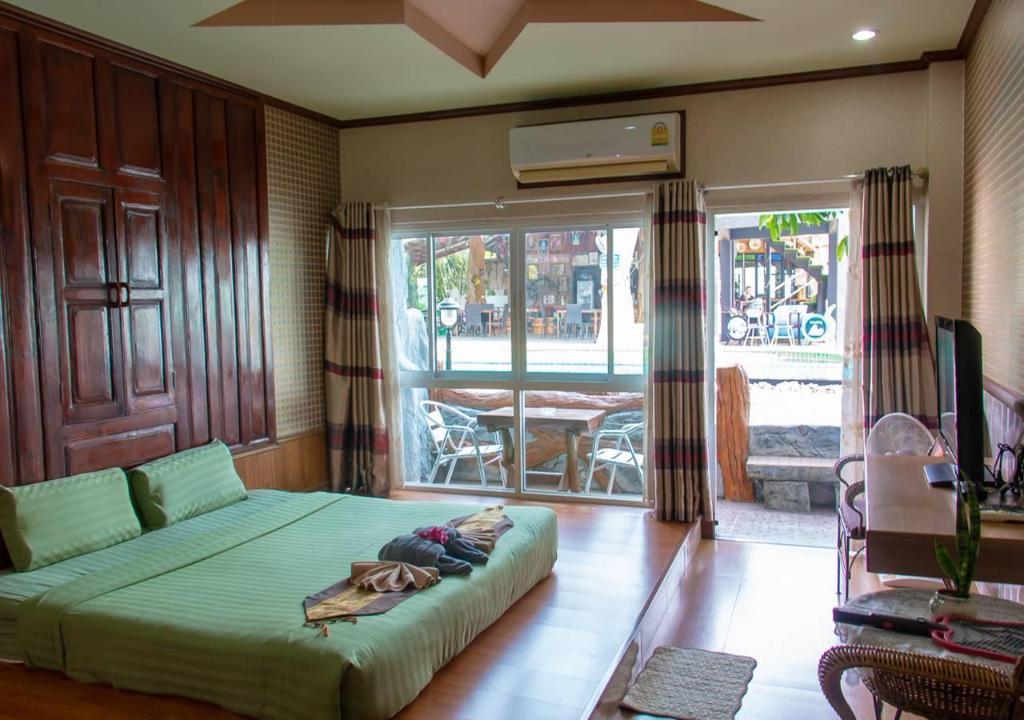 Suwanna Riverside Resort