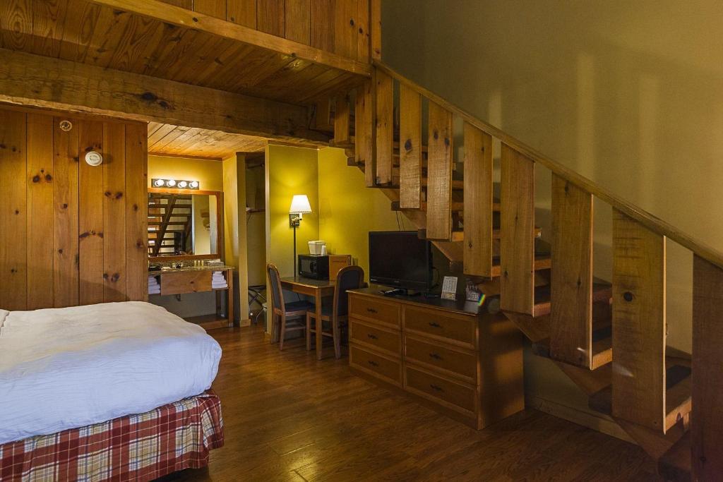 Timbers Lodge