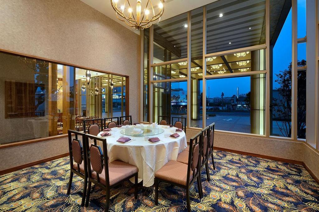 Lixin Grand Hotel