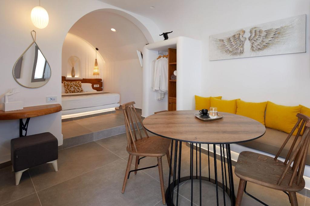 Allure Breeze Suites