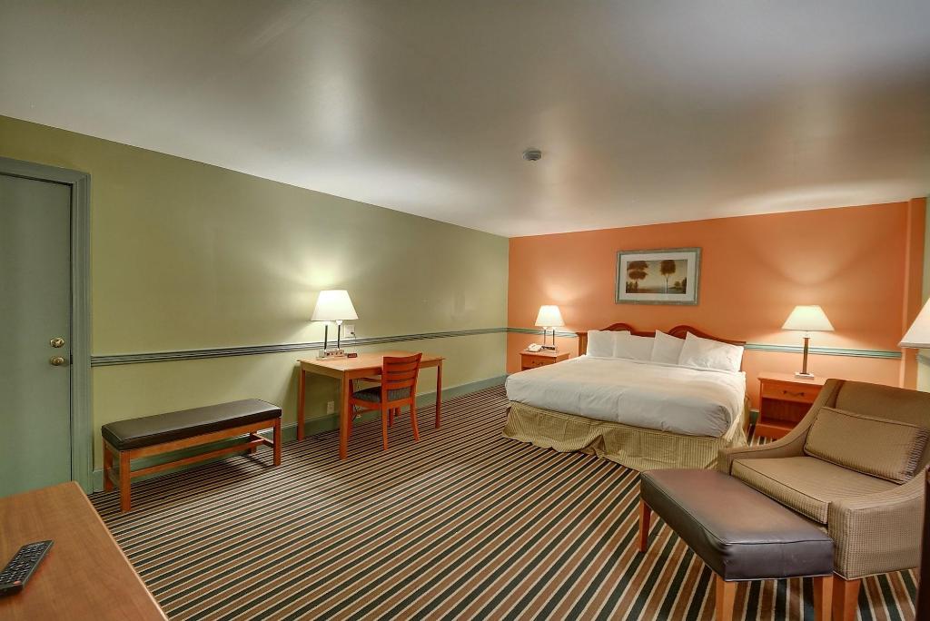 Colonial Motel And Spa