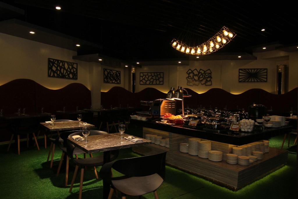 Eloisa Royal Suites