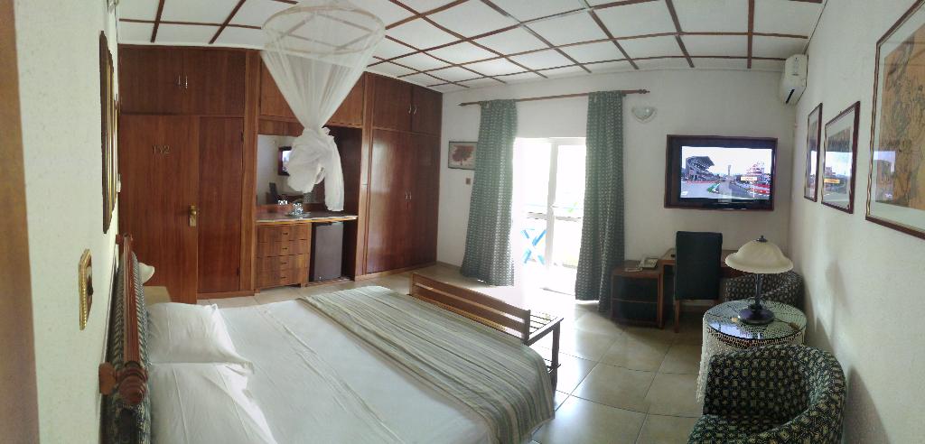 MANUELA RESIDENCE