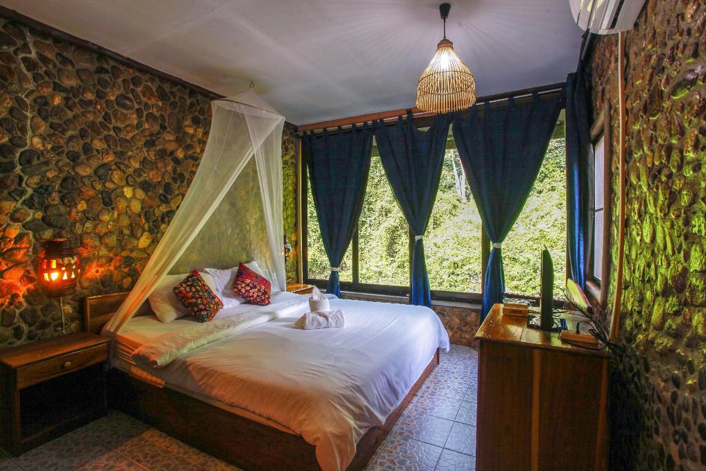 THANSILA RESORT
