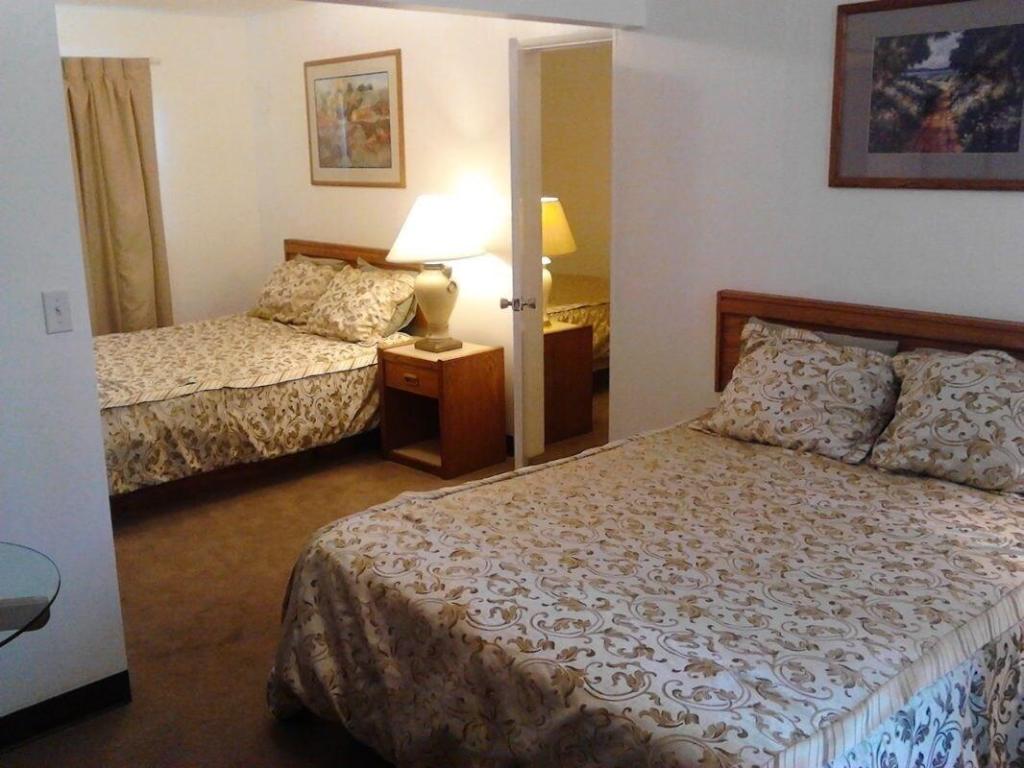 Blue Coast Inn And Suites