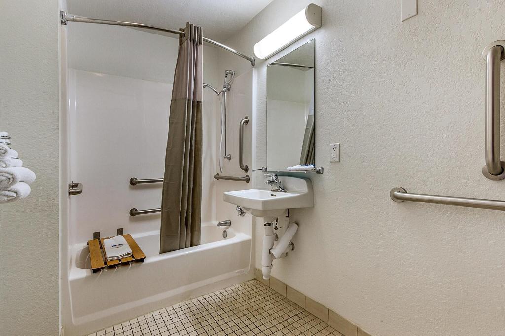 Motel 6 Phoenix North Bell Road