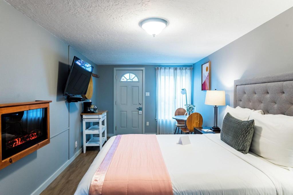 Inn At Haystack Rock