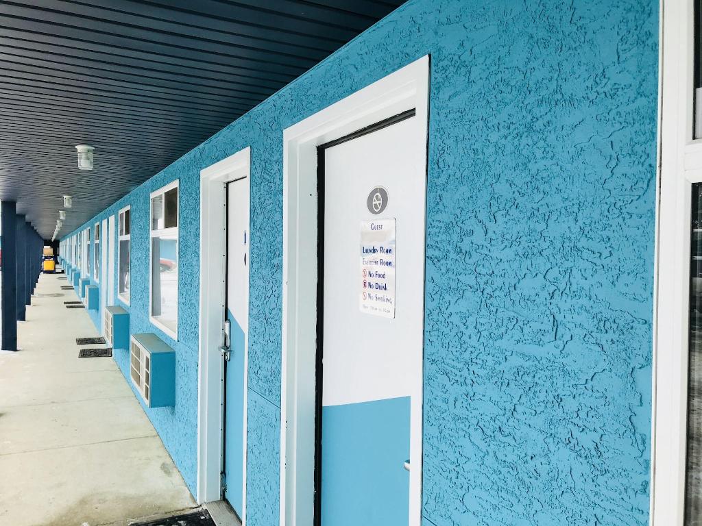 Empire Inn And Suites