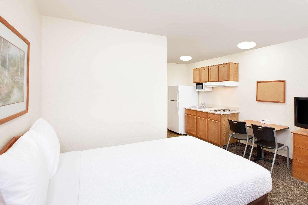 Woodspring Suites Tyler