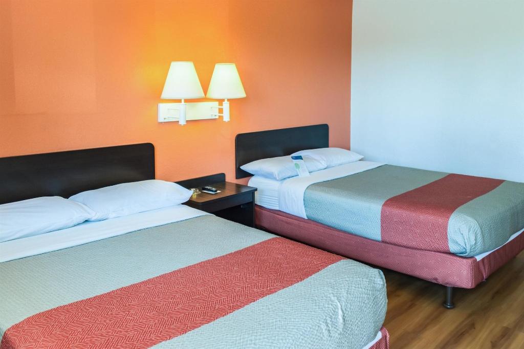Motel 6 Bakersfield East