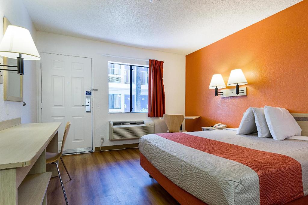 Motel 6 Mesa South
