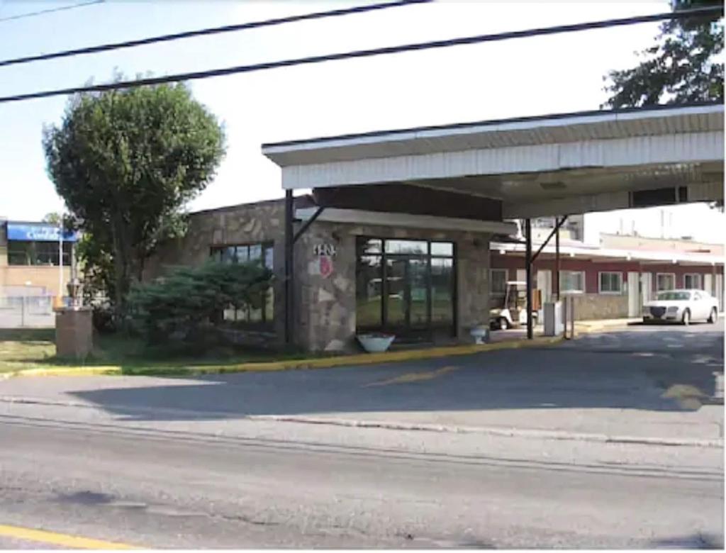 Grand Motel Saint-Hubert