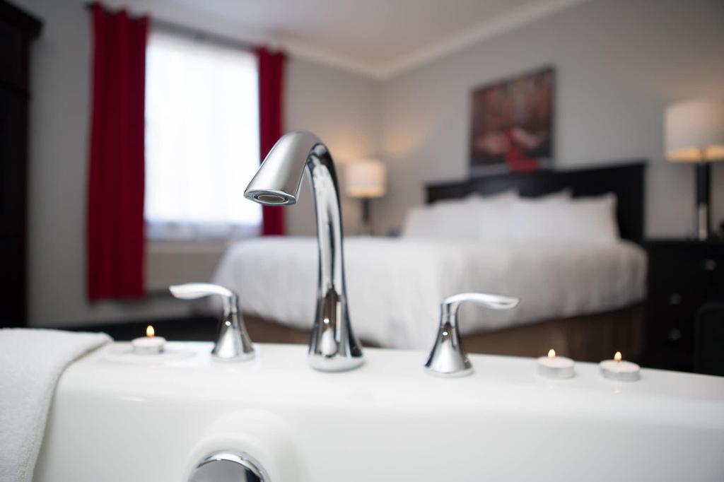 Monastery Spa Suites By The Leaside Group