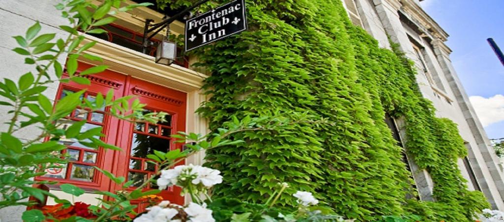 Frontenac Club Inn