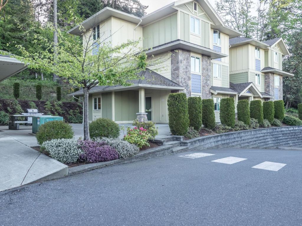 Vancouver Island University Residences