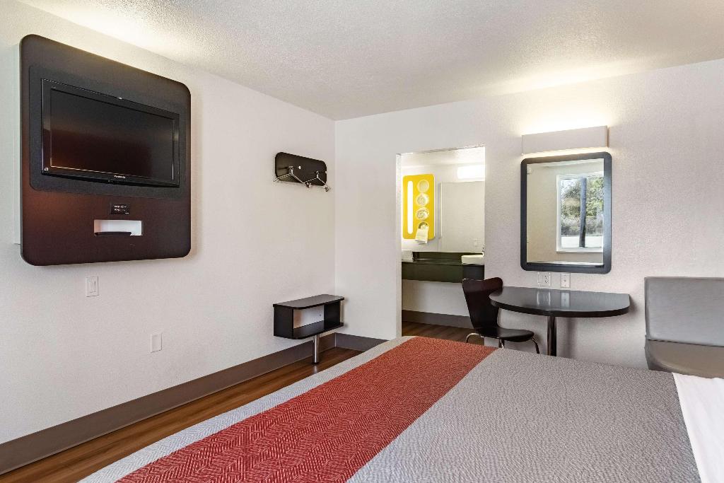 Motel 6 Youngstown, Oh GA