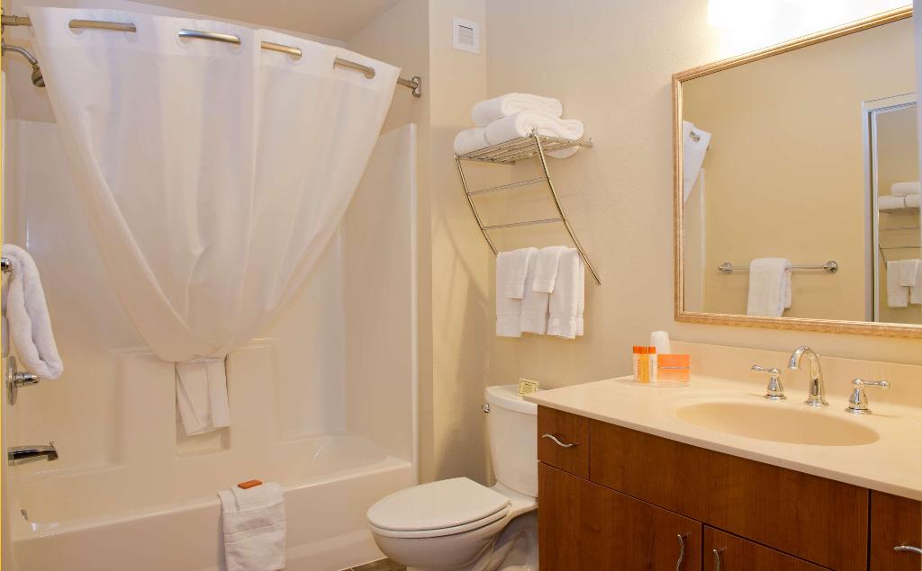 Ledgestone Hotel Elko