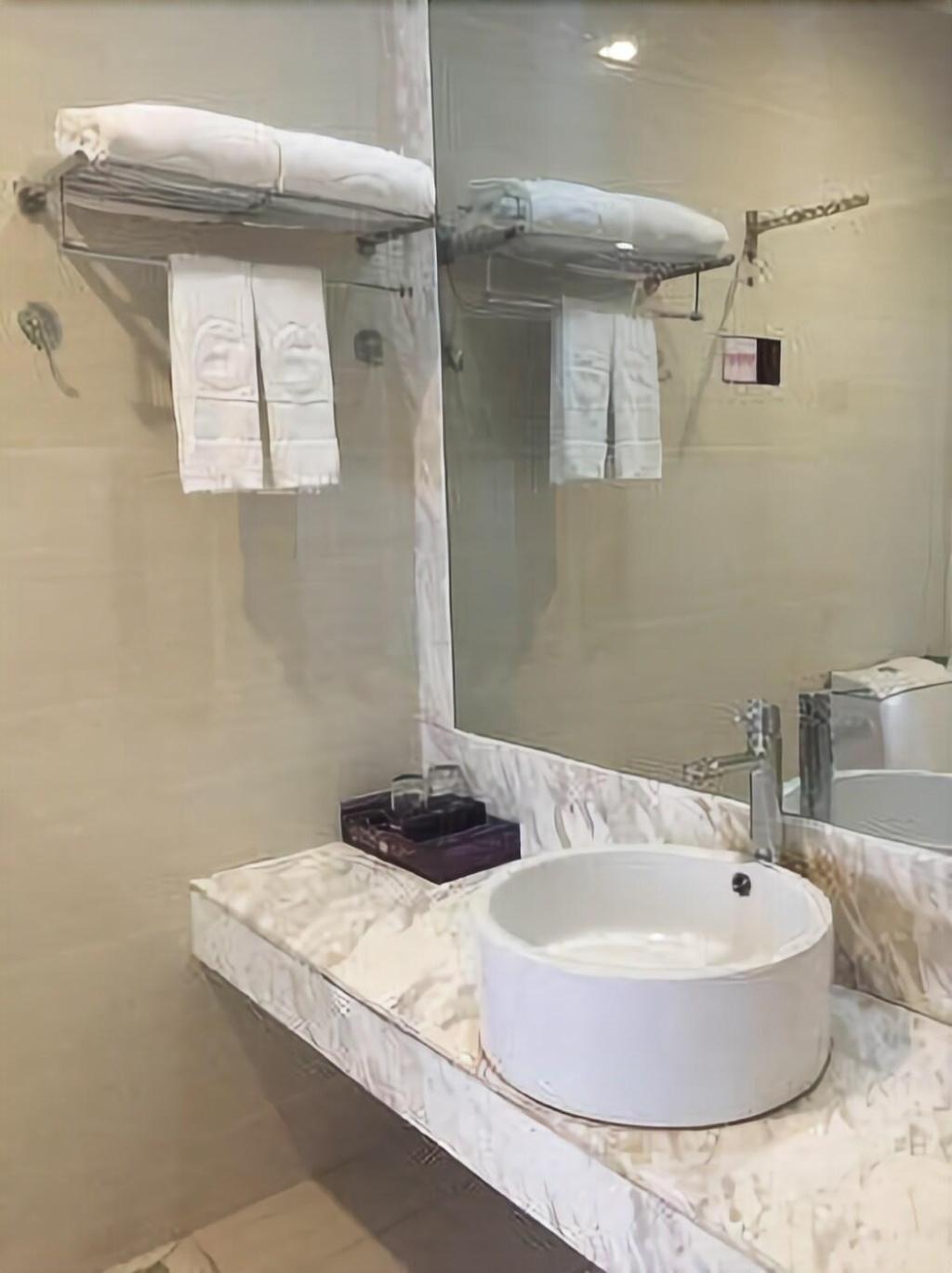 Junfu Hotel
