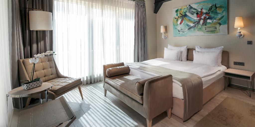 The Gate 30 Suites Hotel