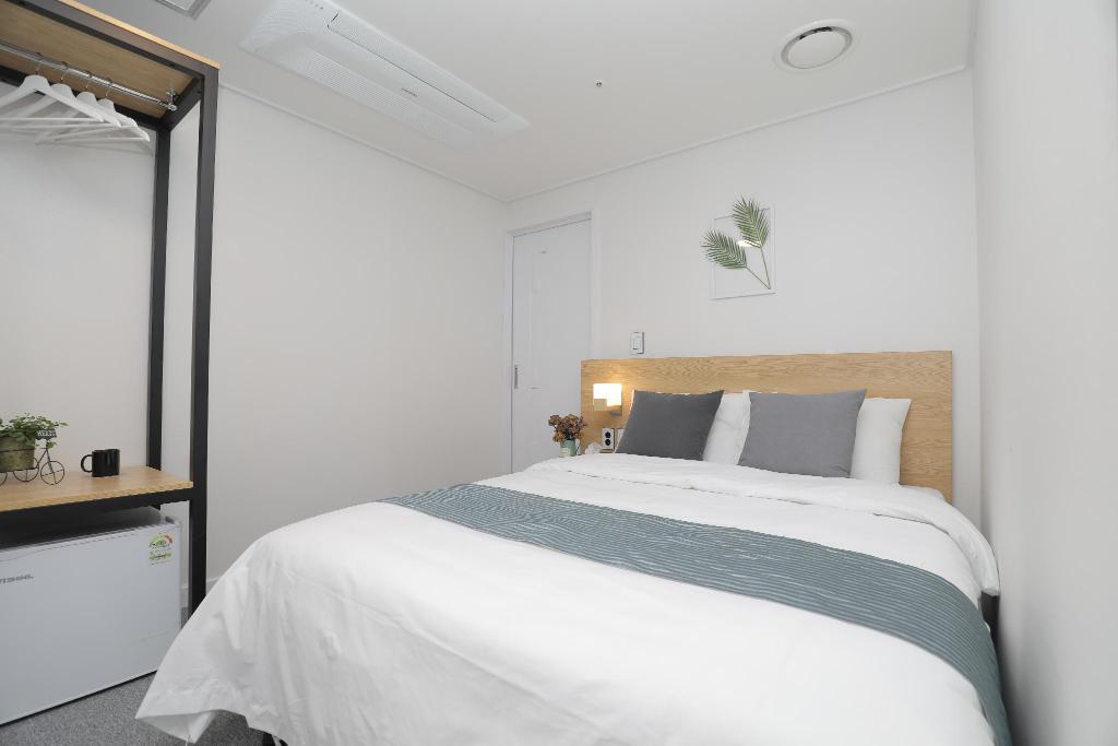 Line Hotel Myeongdong
