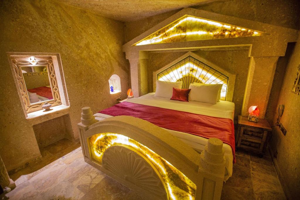 Royal Cave Hotel