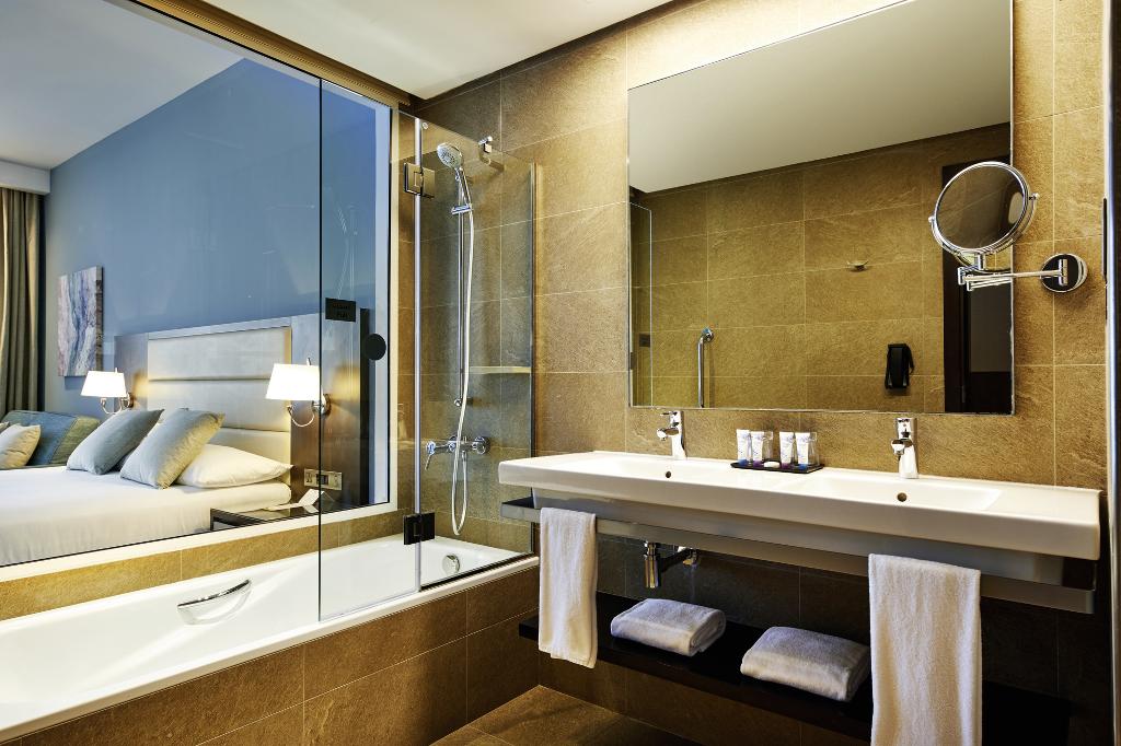hotel-thumb