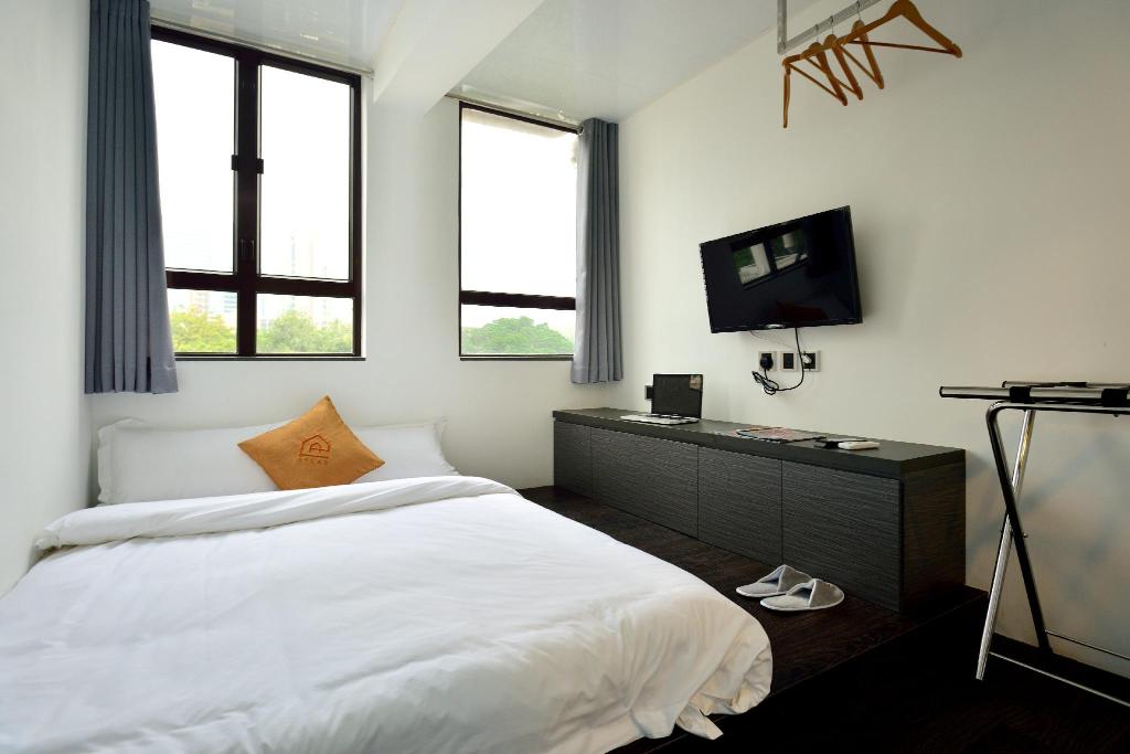 ATLAS GUEST HOUSE BACKPACKERS