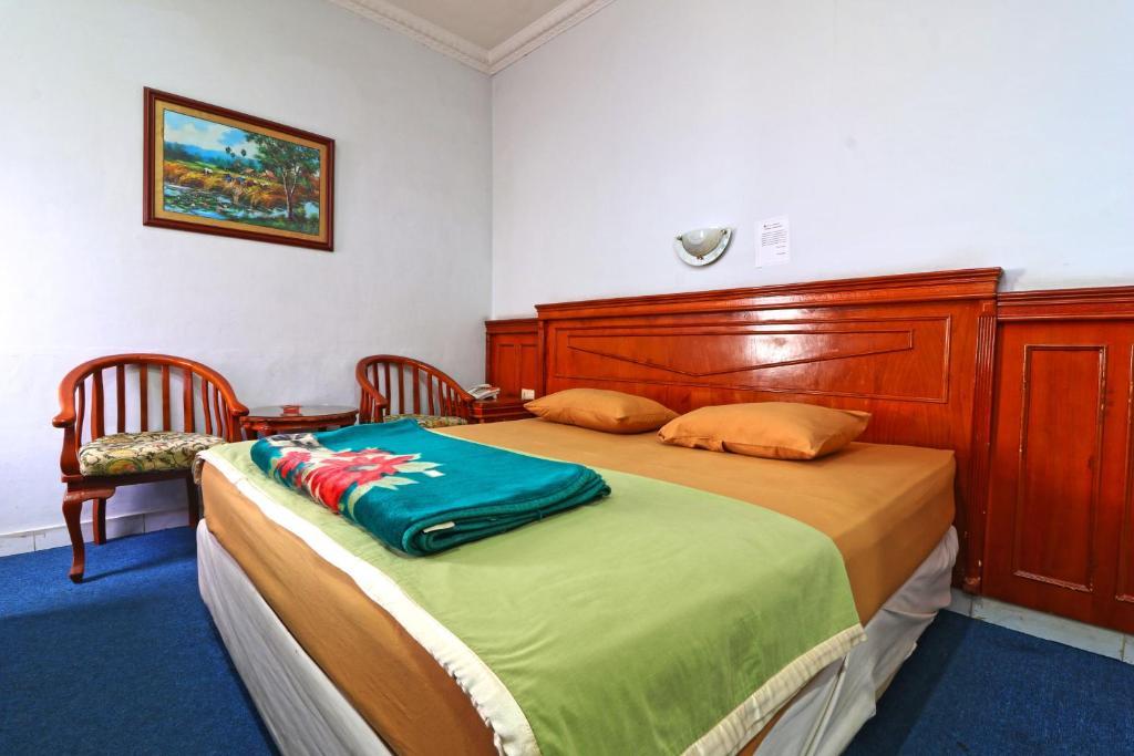 Hotel Sumatera by ZUZU