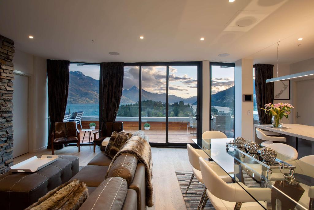 Ramada By Wyndham Queenstown Central