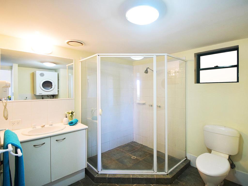 Noosa River Sandy Shores Hotel