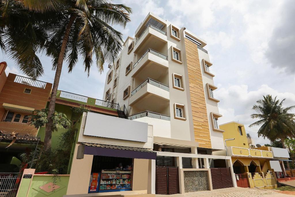 OYO 24264 Monisha Residency