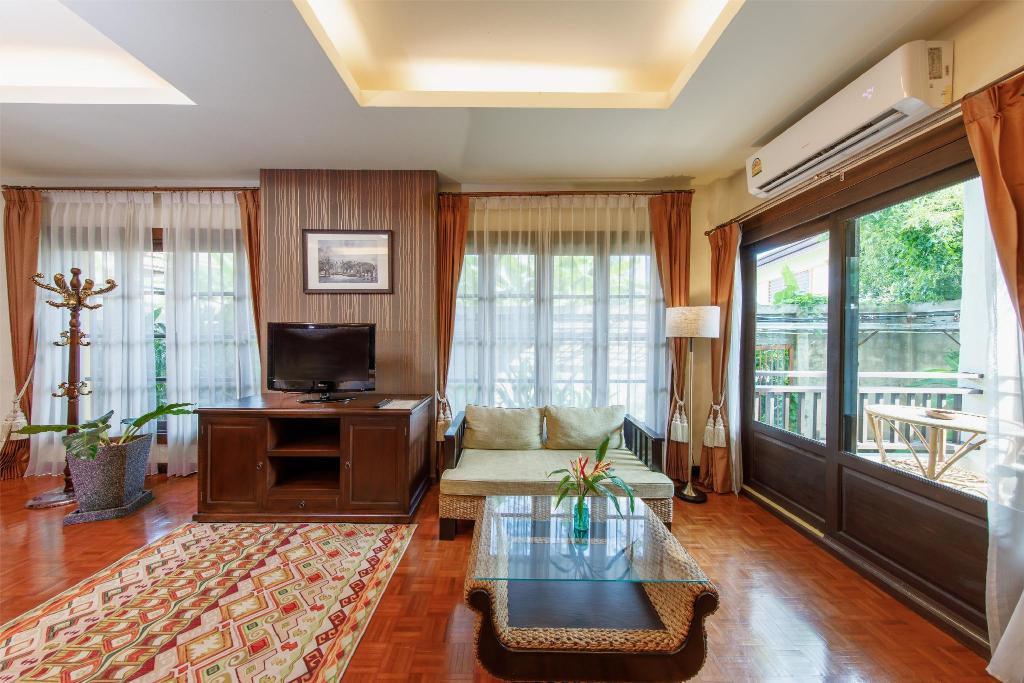 Vdara Pool Resort Spa, Chiang Mai