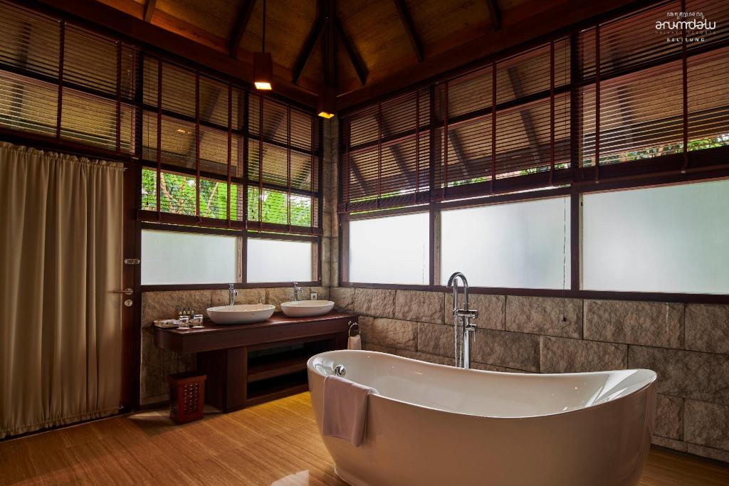 Arumdalu Private Resorts Belitung