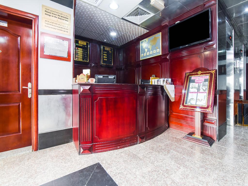 OYO 247 Host Palace hotel apartment