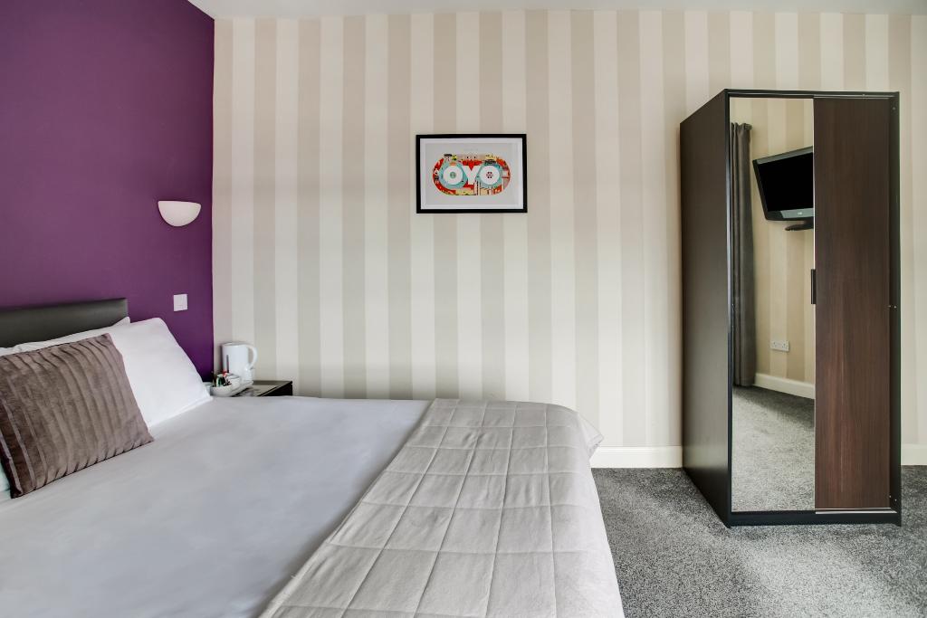 Gin House Hotel
