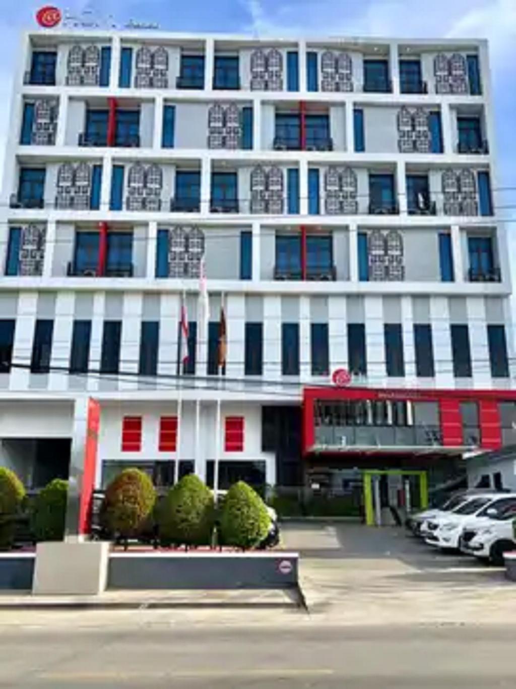 @Hom Premiere Abepura By Horison