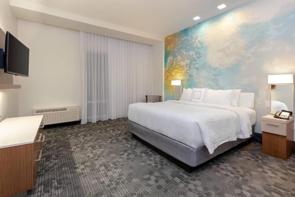 Courtyard By Marriott Savannah Airport