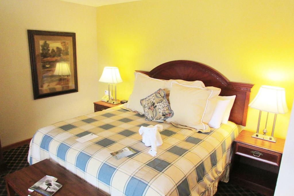 Arbors At Island Landing Hotel Suites