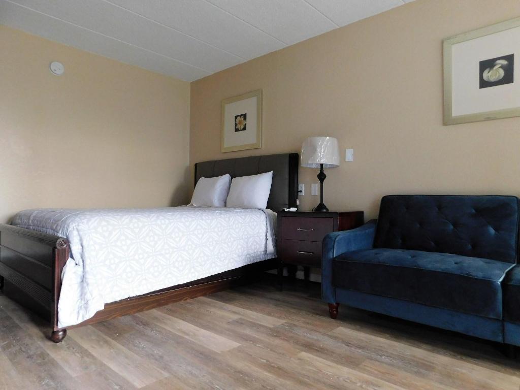 Apm Inn And Suites