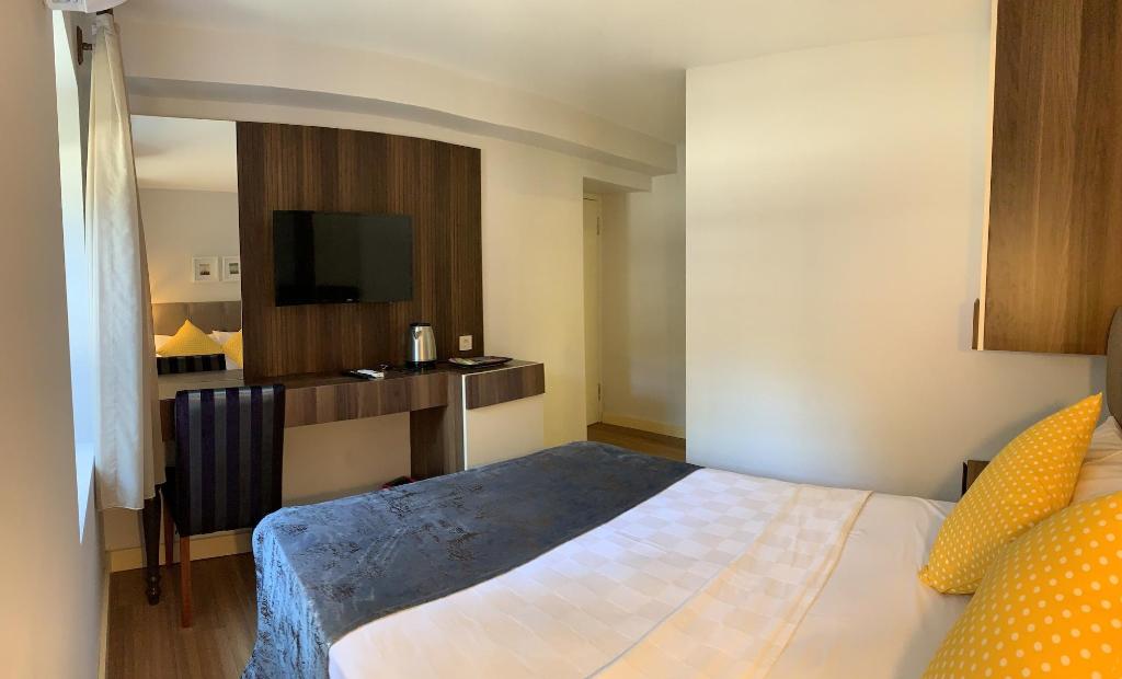 Mono Hotel
