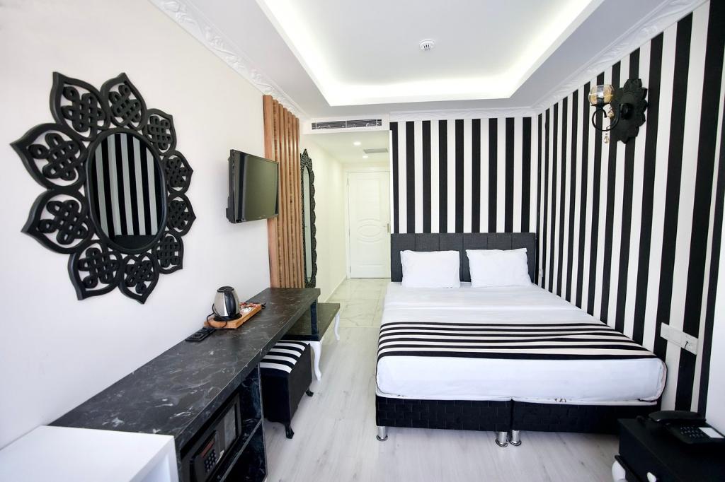 Cnr Inci Hotel