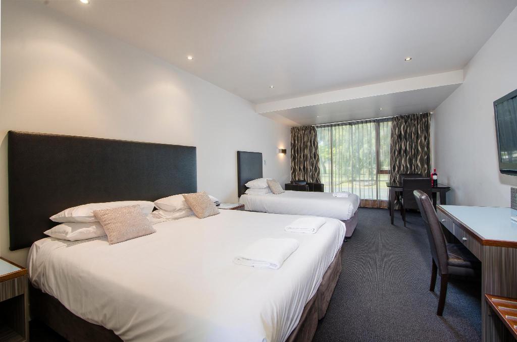 Commodore on the Park Hotel