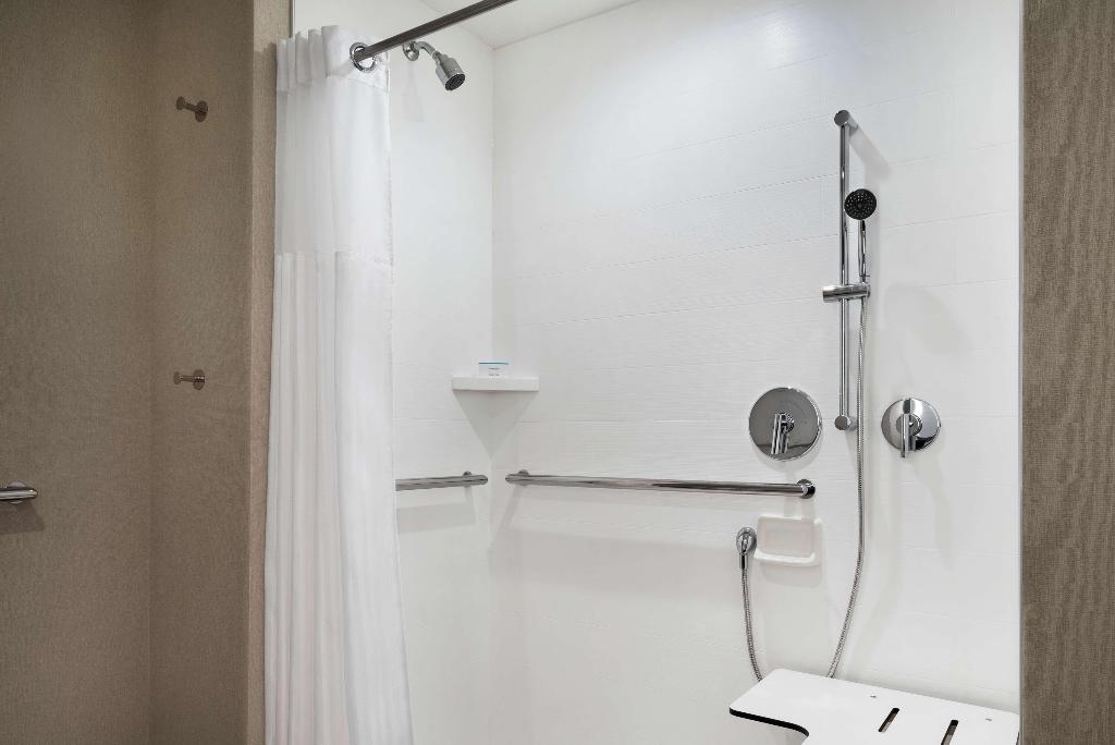 Hilton Garden Inn Milwaukee Brookfield Conference