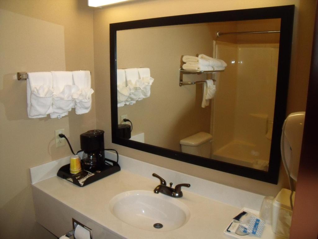 Irish Inn And Suites