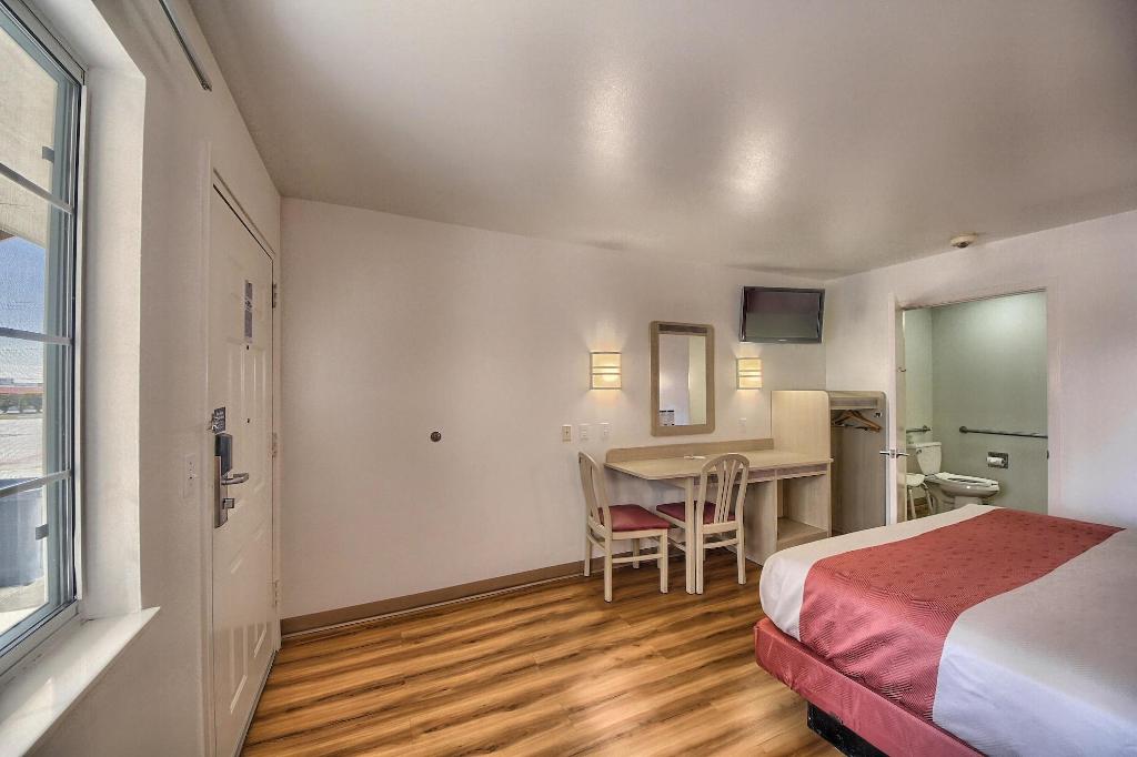 Motel 6 Kerrville